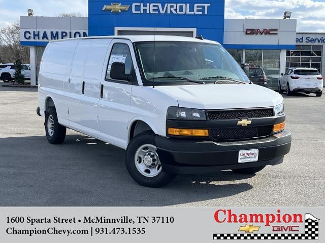 2025 Chevrolet Express Cargo 3500 WT