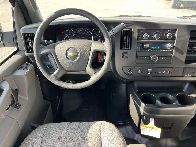 2025 Chevrolet Express Cargo 3500 WT