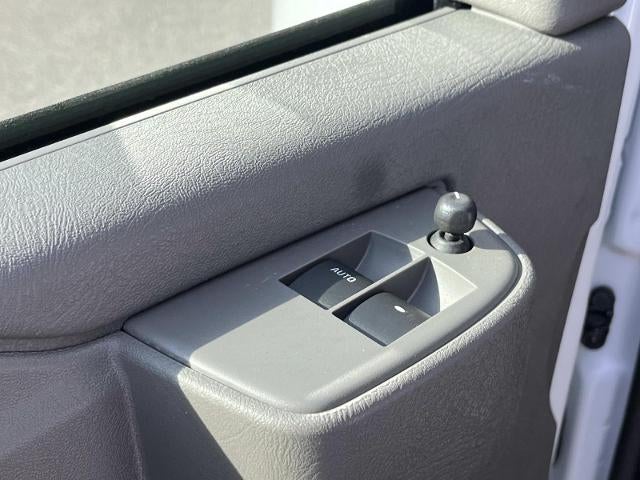 2025 Chevrolet Express Cargo 3500 WT