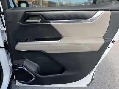 2024 GMC Acadia Elevation