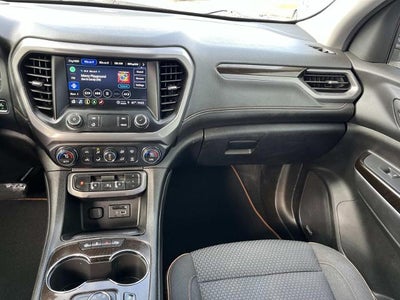 2023 GMC Acadia AT4