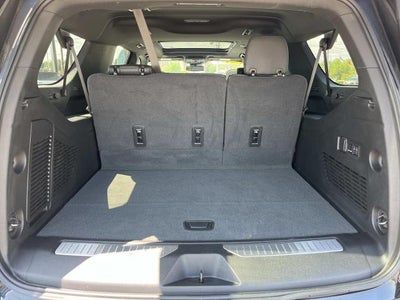 2024 Chevrolet Suburban RST