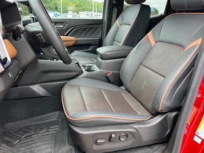 2024 GMC Canyon AT4
