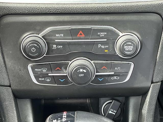 2022 Dodge Charger SXT RWD