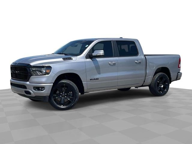 2020 RAM 1500 Big Horn/Lone Star 4x4 Crew Cab 5'7's photo