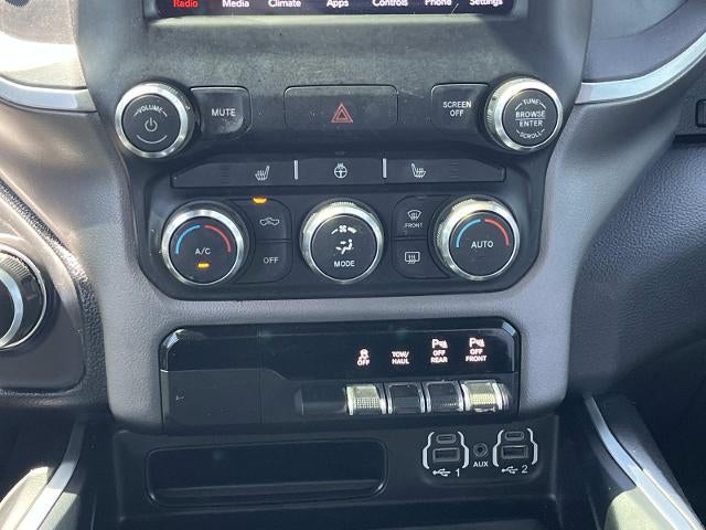 2020 RAM 1500 Big Horn Crew Cab 4x4 5'7" Box