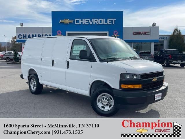 2025 Chevrolet Express Cargo WT
