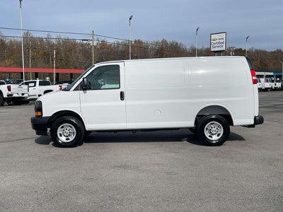 2025 Chevrolet Express Cargo WT