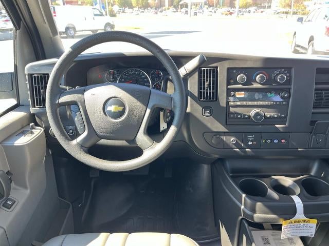 2025 Chevrolet Express Cargo Work Van - Photo 10