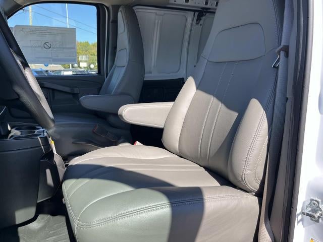 2025 Chevrolet Express Cargo Work Van - Photo 27