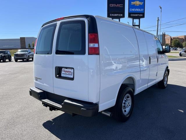 2025 Chevrolet Express Cargo WT