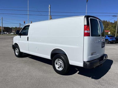 2025 Chevrolet Express Cargo WT