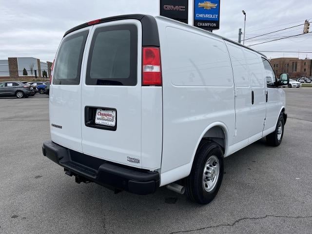 2025 Chevrolet Express Cargo WT