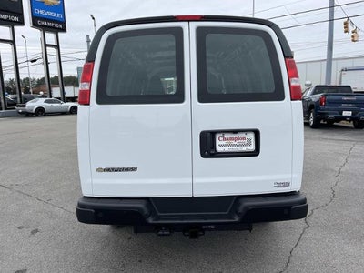 2025 Chevrolet Express Cargo WT