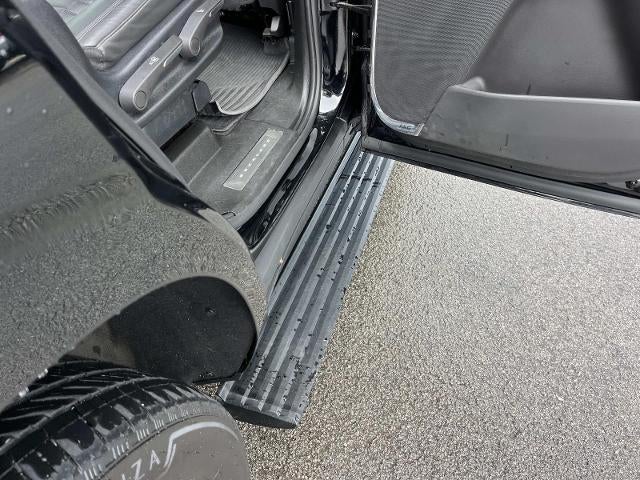 2023 Cadillac Escalade 4WD Sport Platinum