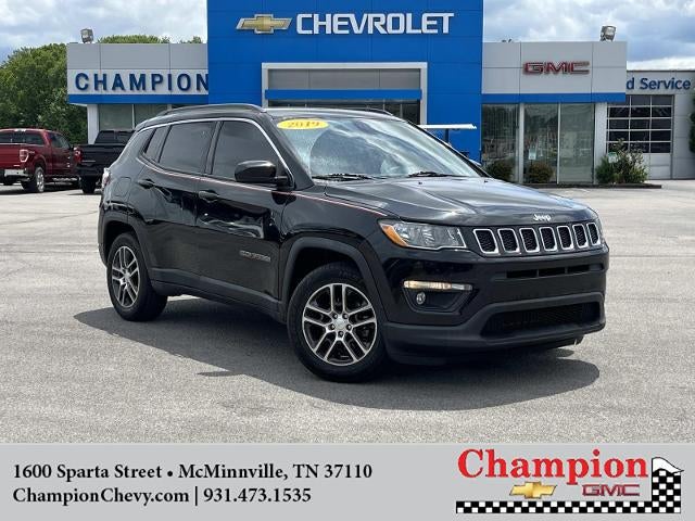 Used 2019 Jeep Compass Sun & Wheel with VIN 3C4NJCBBXKT637101 for sale in McMinnville, TN